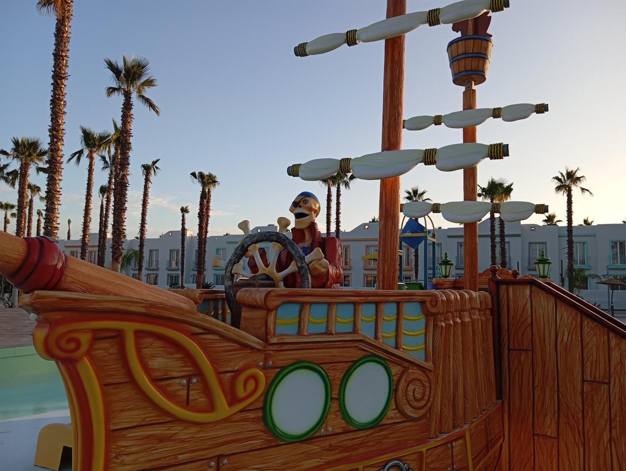 On City Resort All Inclusive Prime マタラスカニャス エクステリア 写真
